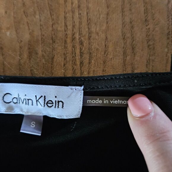 Calvin Klein Women's Small Colorful Sunset Colors Short Sleeve Top - Picture 3 of 8